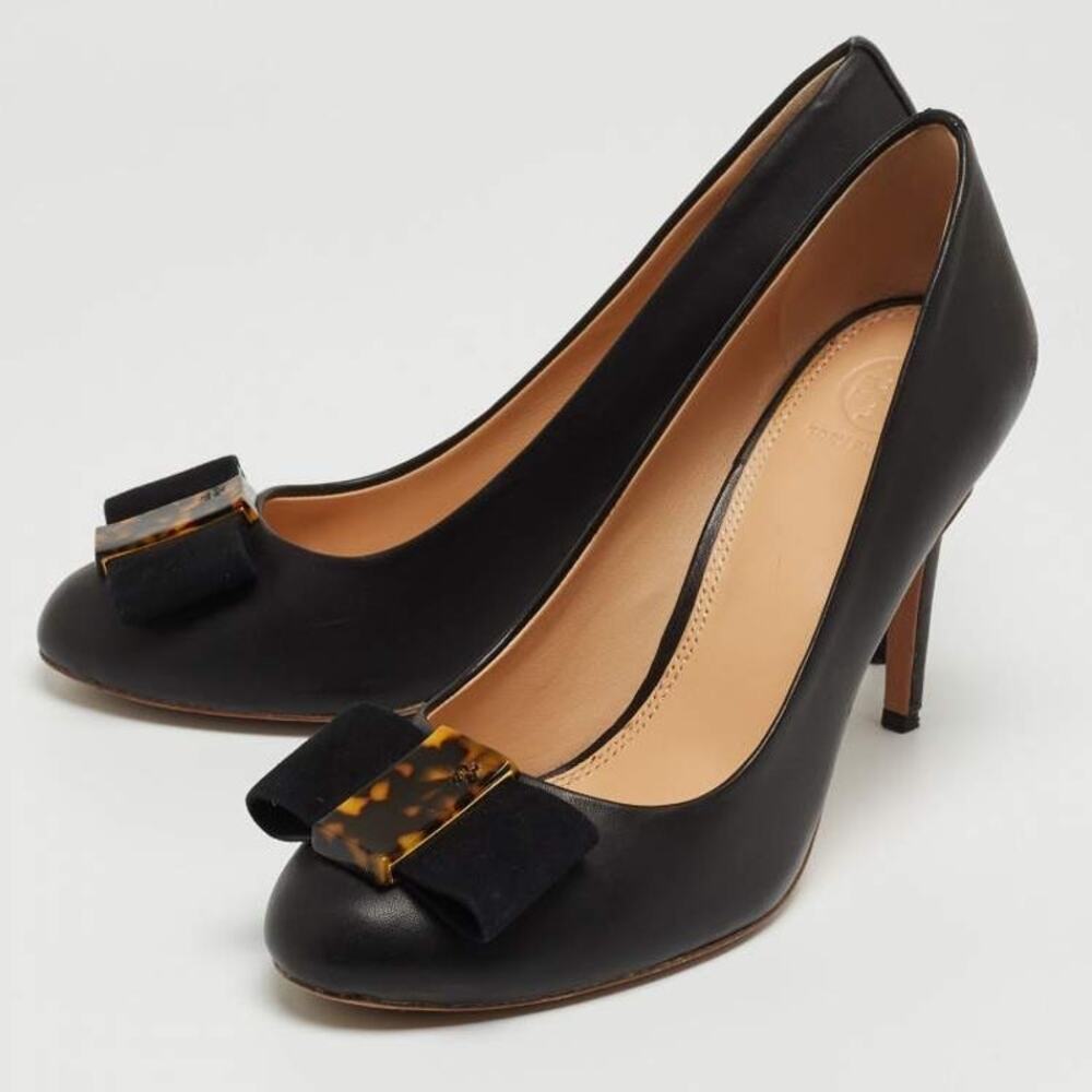 Tory Burch Black Leather Pumps Tortoise Logo Bow Heels Size 8 Classic Preppy